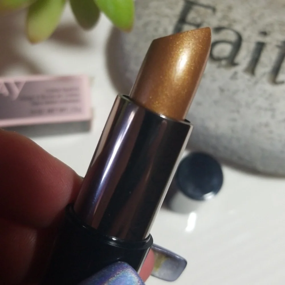 Mary‎ kay  creme lipstick